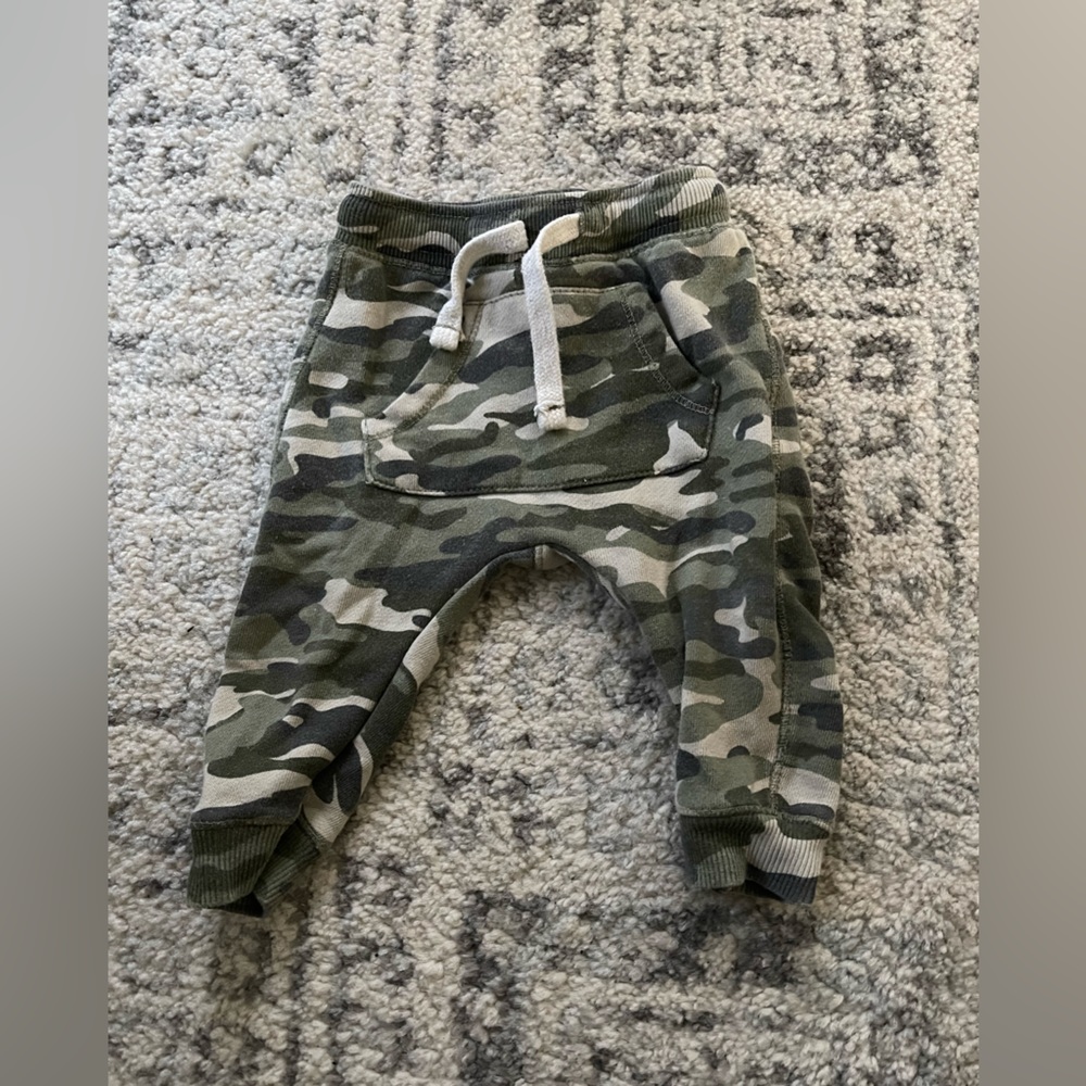 ZARA TODDLER CAMO JOGGERS